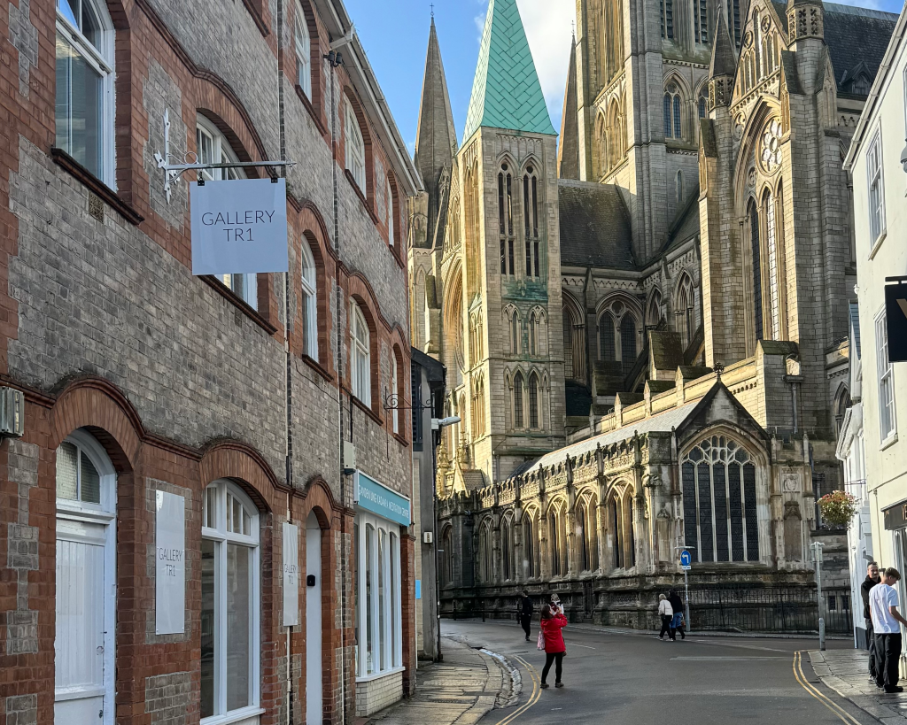 Long stay contractor accommodation in central Truro